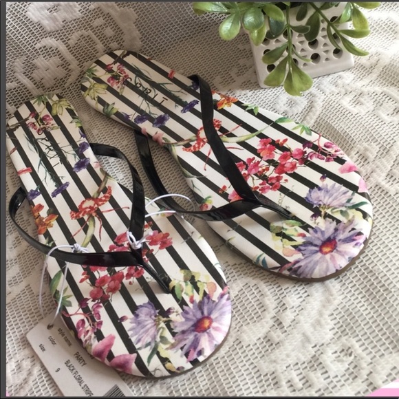 Esprit Ladies Summer Spaghetti Sandals NWT Size 9M - Picture 1 of 4